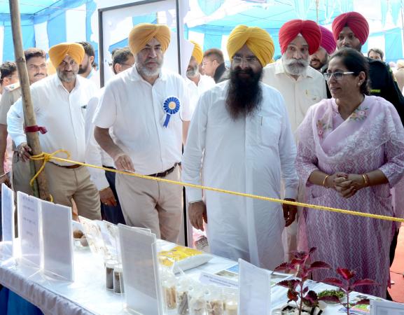 S. Gurmeet Singh Khuddian visting Mela with Dr. Jatinder Paul Singh Gill, Vice-Chancellor and Officials